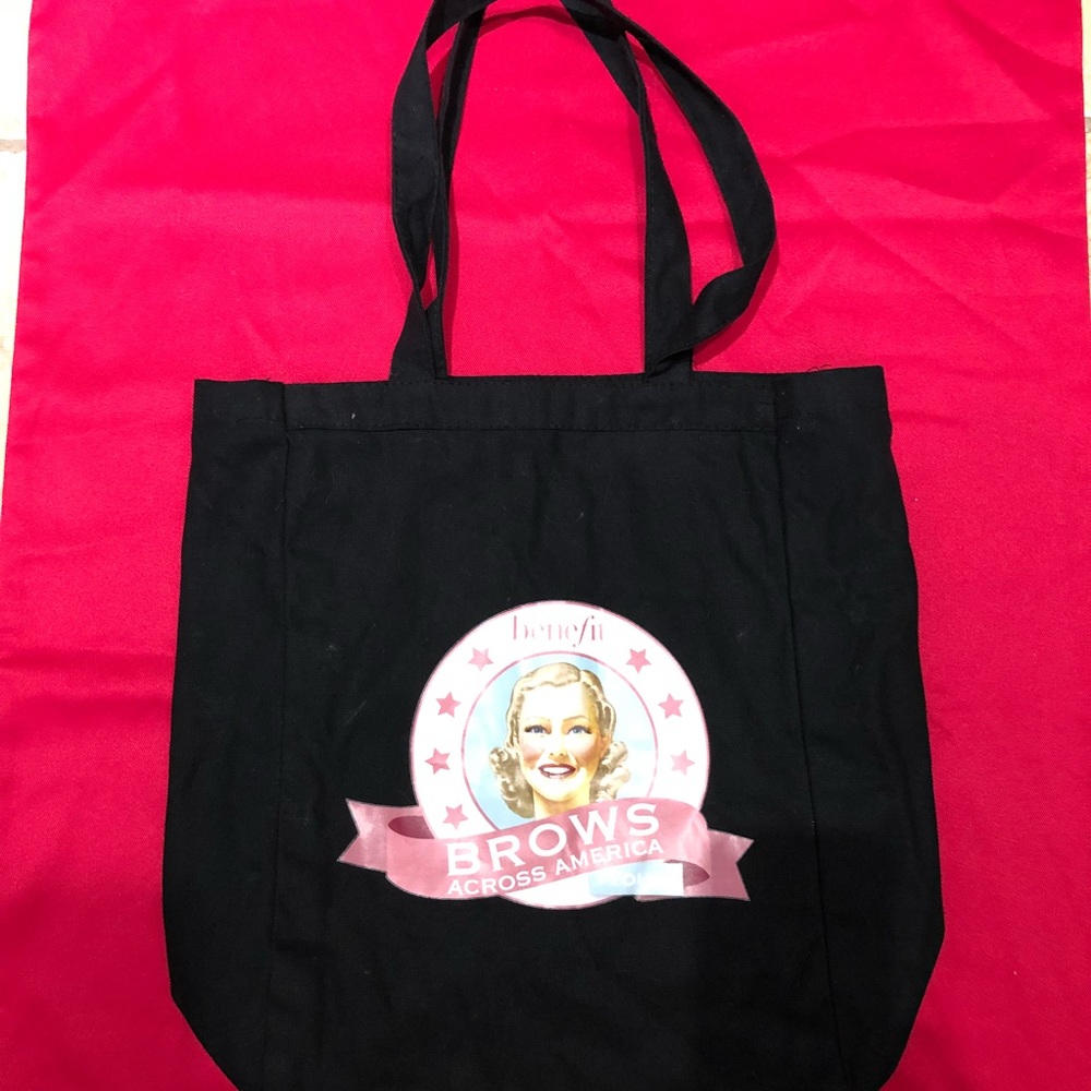 💋💄Benefit tote bag💄💋